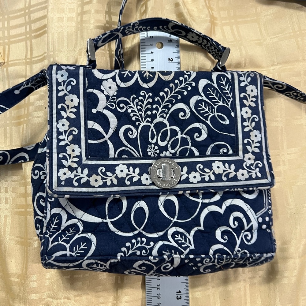 Vera Bradley Small Bag with handle & shoulder strap, Navy/White lots of pocket - Picture 7 of 9